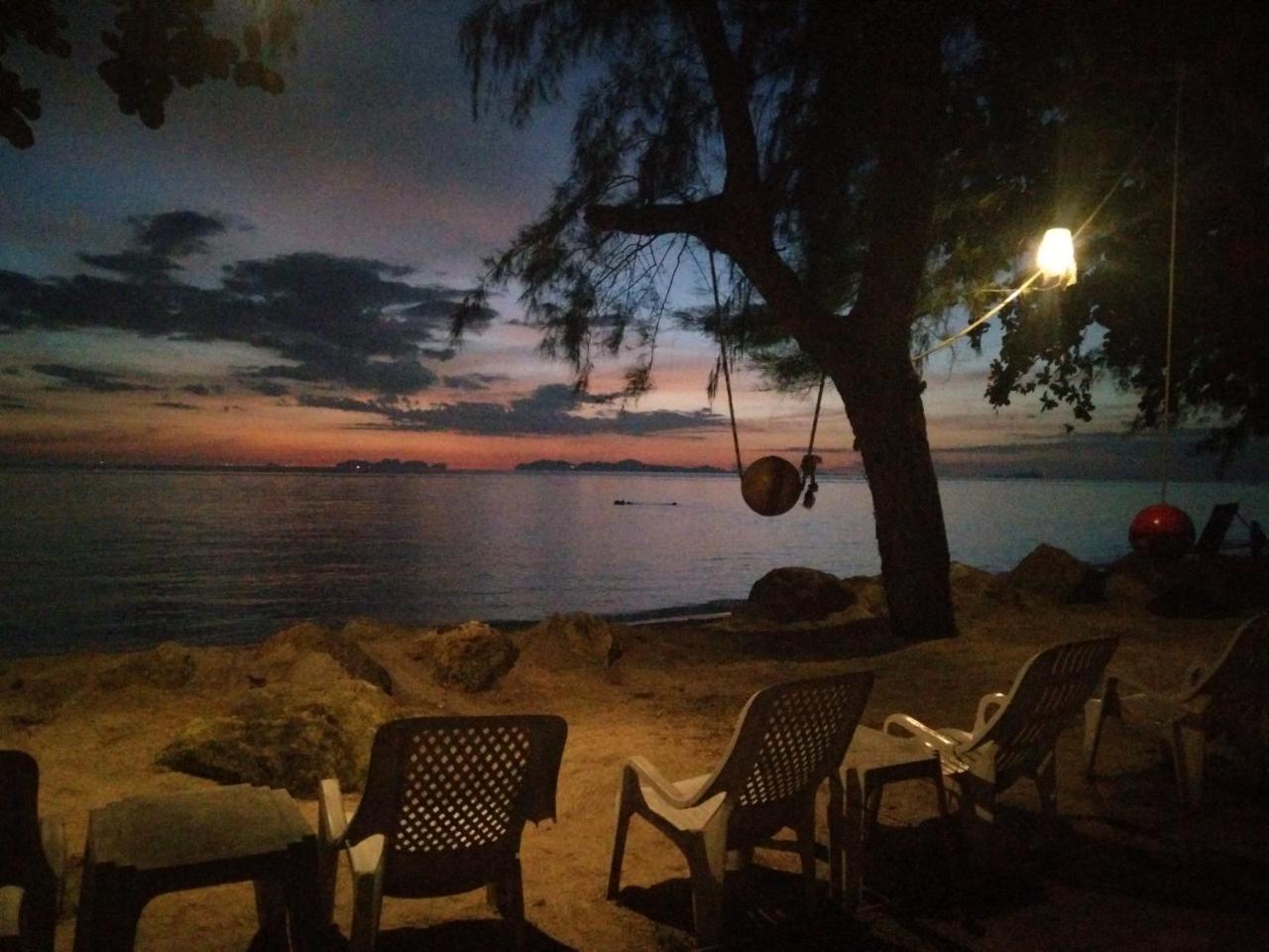 Andaman Beach Resort Koh Jum Εξωτερικό φωτογραφία