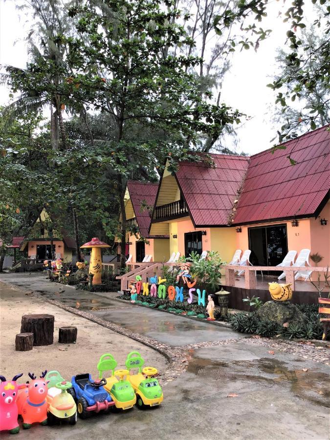 Andaman Beach Resort Koh Jum Εξωτερικό φωτογραφία